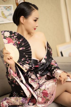 婷婷综合网入口_字幕高清版在线播放